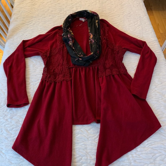 🛍 2 for $40 🛍 Soft Lace Cardigan with Scarf - Picture 2 of 8